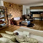 Underground Apartmán